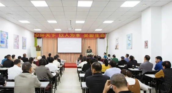 XK SPORTS·星空体育(中国)官网这场培训会议备受瞩目，人民网等媒体聚焦报道